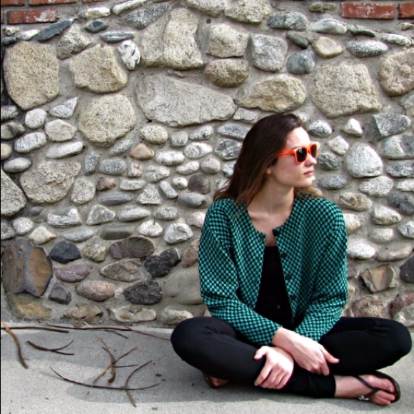 Green and black jacket - Picture 3 of 8